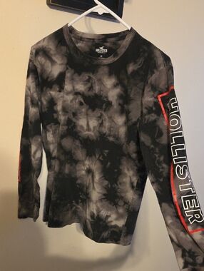 Hollister Black & Gray Tie-Dye Long Sleeve Tee with Red Sleeve Accent
